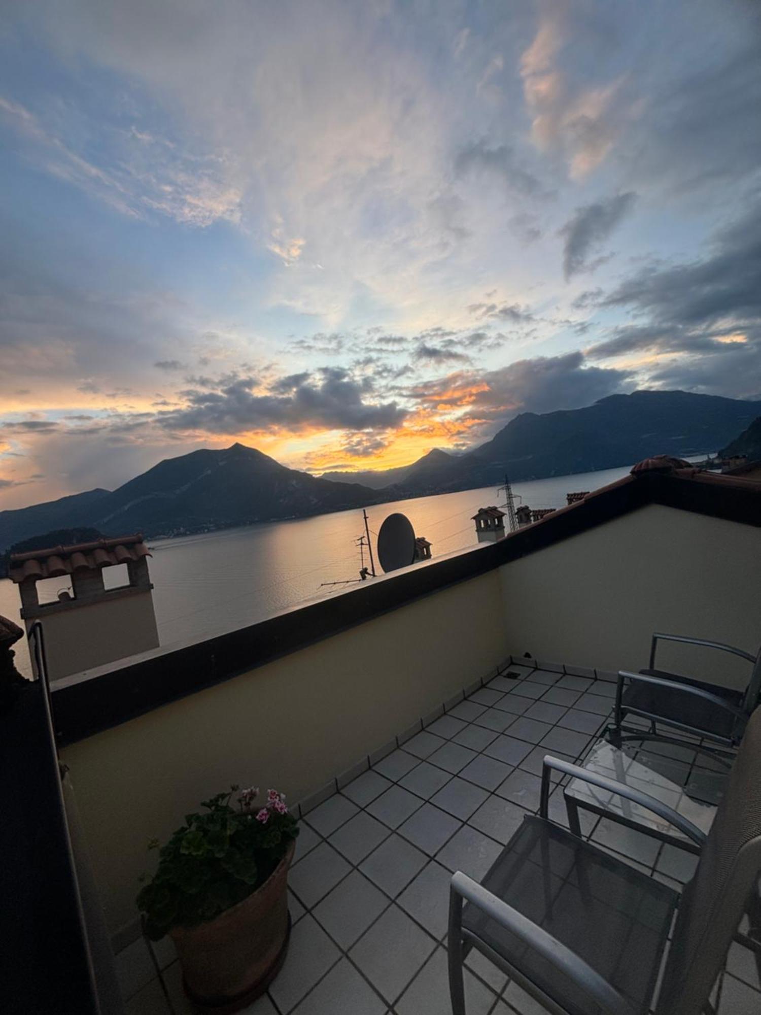 Wonder View - Relax And Nature วาเรนนา ภายนอก รูปภาพ